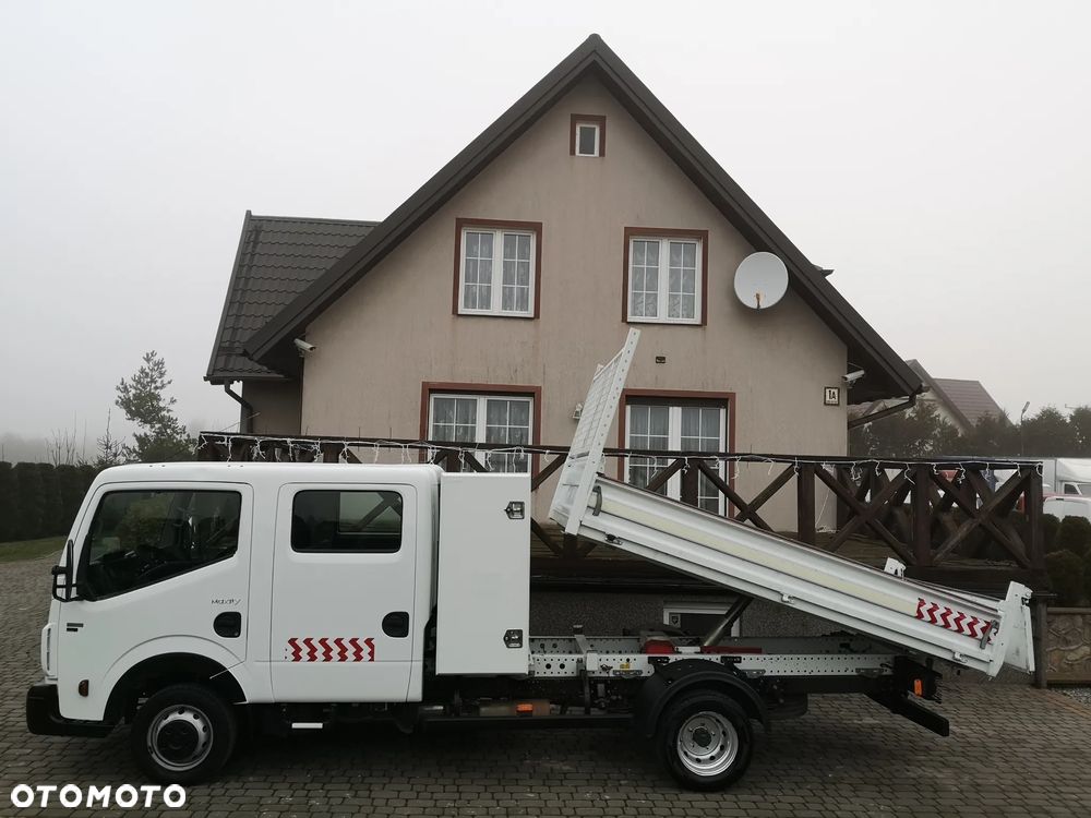 Renault Maxity 2.5dXi 140 - 7