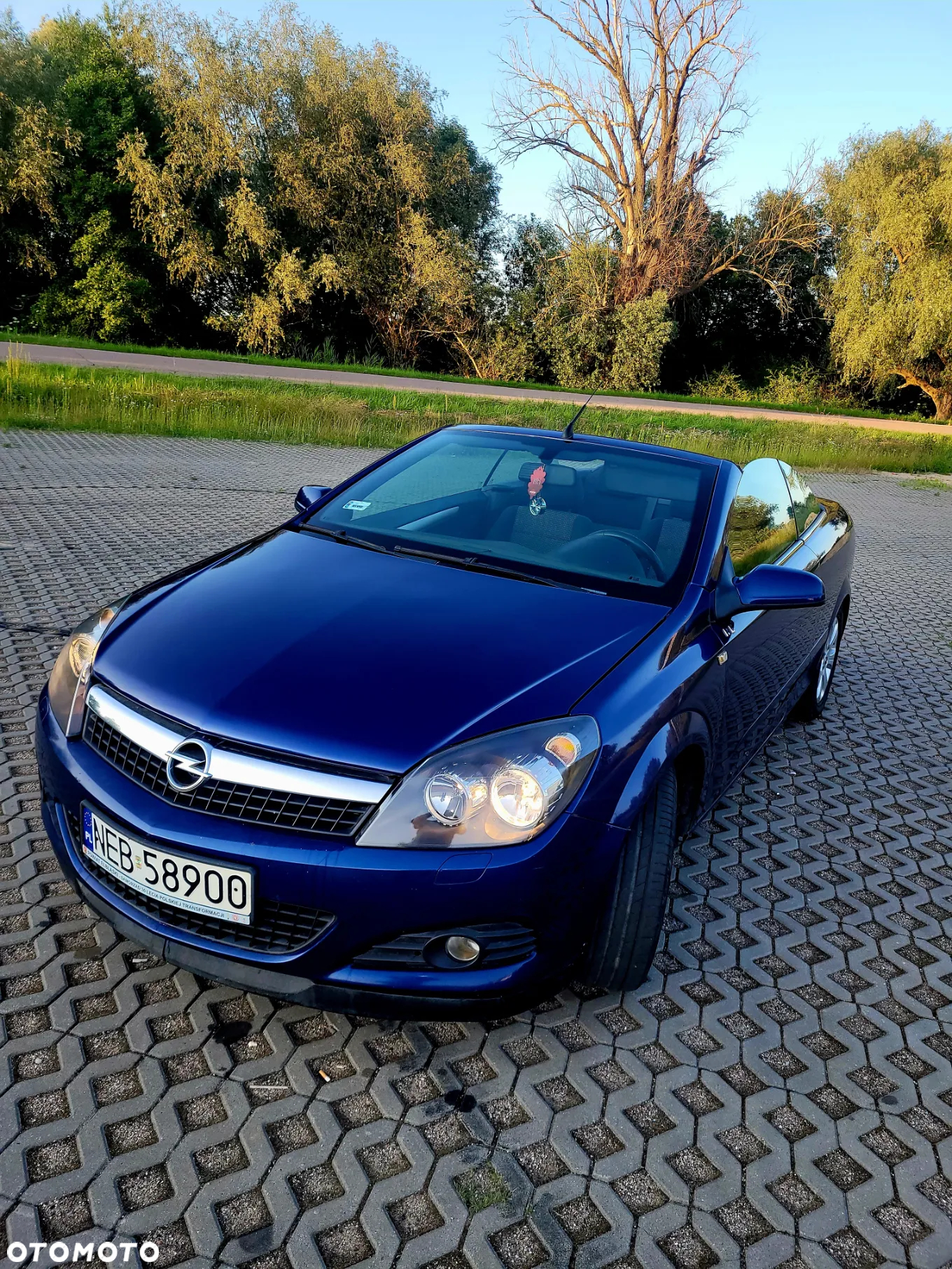 Opel Astra Twin Top 1.9 CDTI Edition - 6