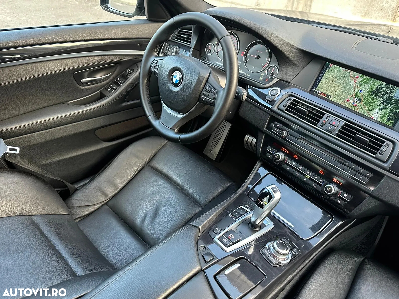 BMW Seria 5 520d Touring Aut. Luxury Line - 13