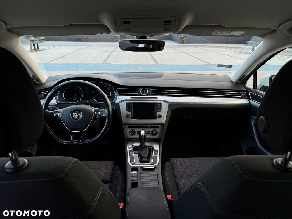 Volkswagen Passat 2.0 TDI BMT Comfortline DSG - 9