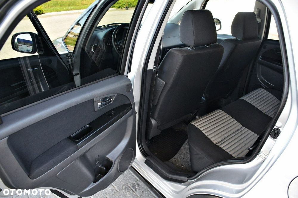 Suzuki SX4 - 16