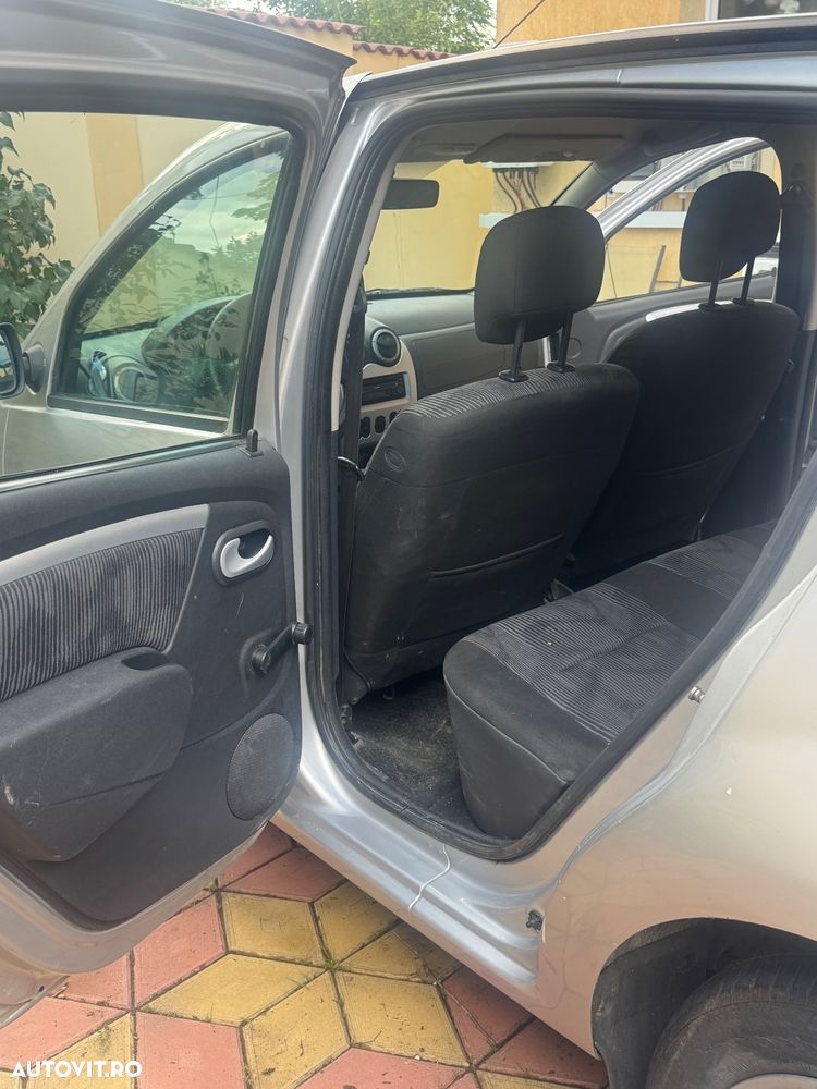 Dacia Sandero - 17