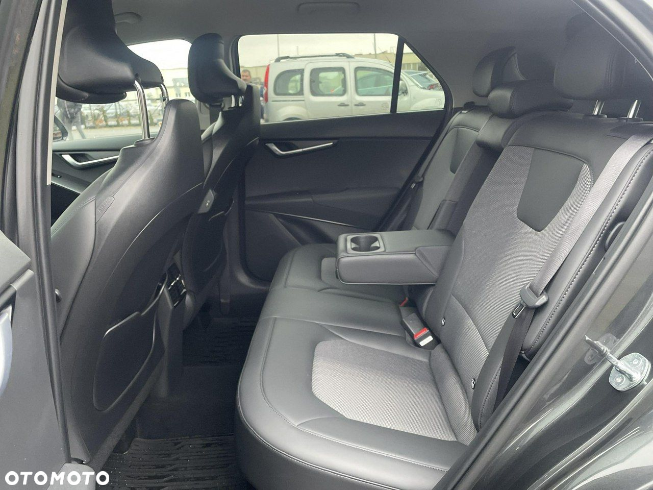 Kia Niro 1.6 GDI Hybrid Business Line - 16