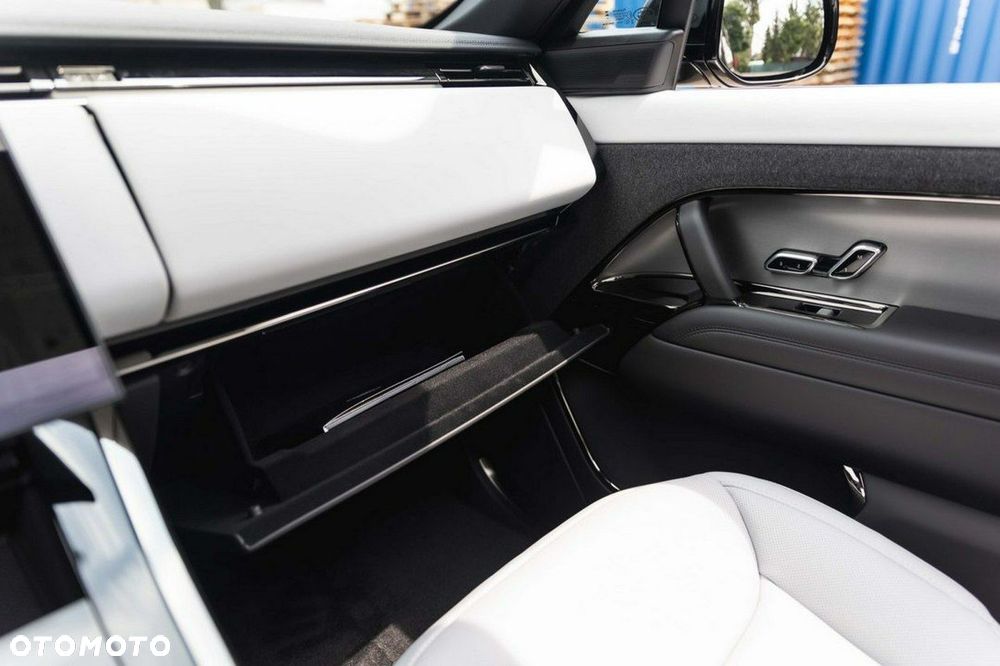 Land Rover Range Rover Sport - 21