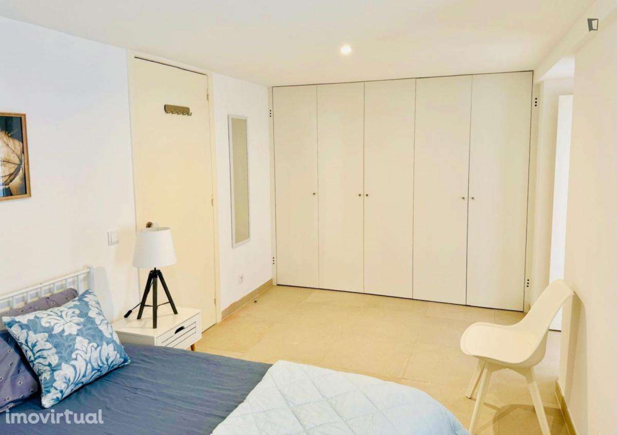 Apartamento com 1 quartos - localizado em Ajuda Lisbon - Grande imagem: 2/13