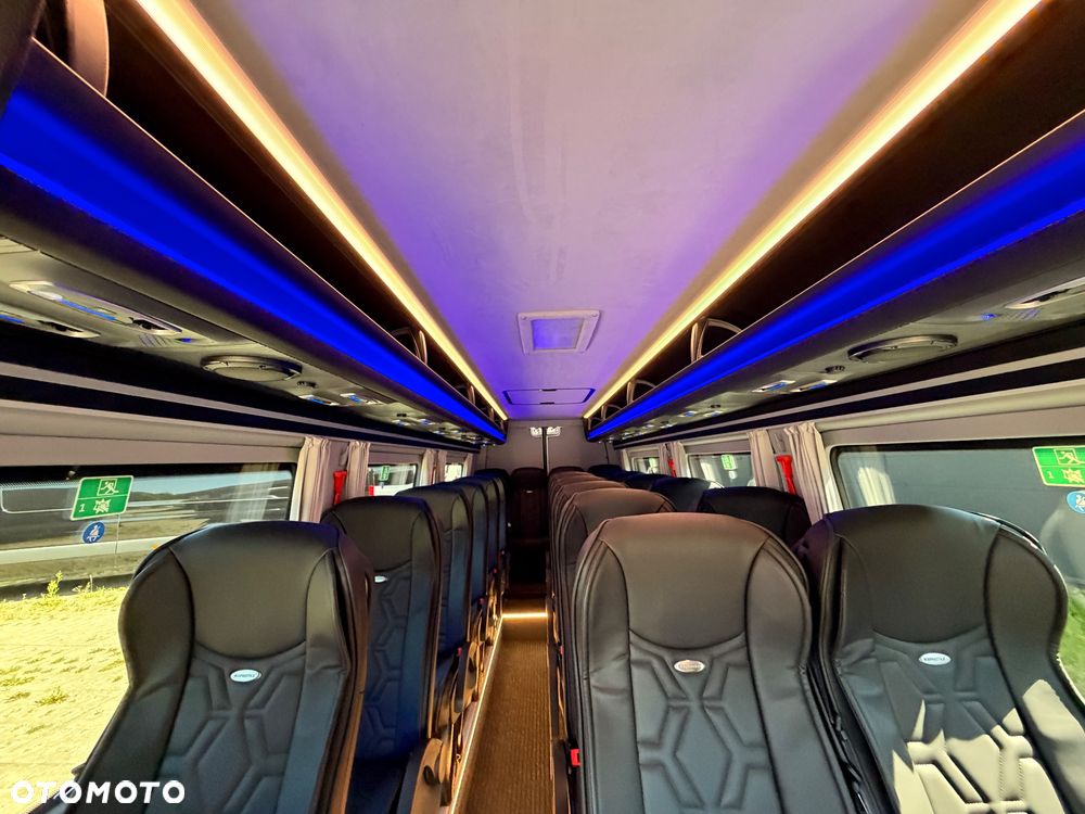 Mercedes-Benz Sprinter 519 - 27