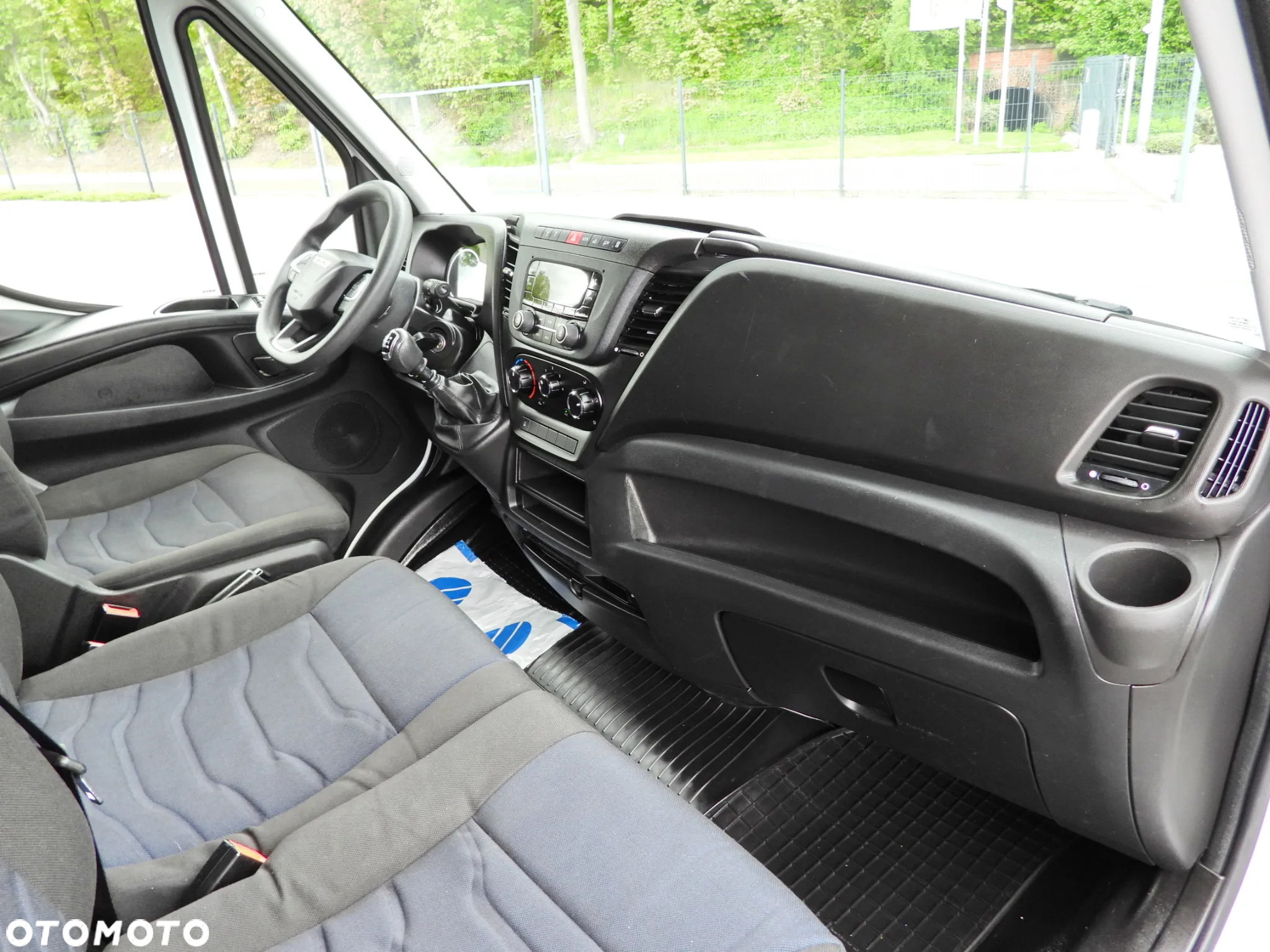 Iveco DAILY  35S18 PLANDEKA 10 PALET WEBASTO TEMPOMAT KLIMATYZACJA 180KM [ 376946 ] - 37