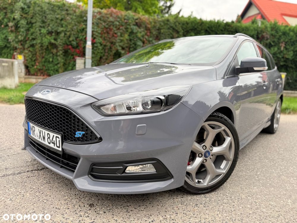 Ford Focus 2.0 TDCi ST mit Leder-Sport-Paket - 3
