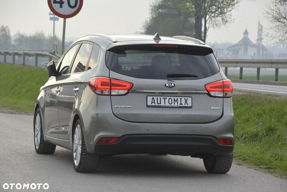 Kia Carens 1.7 CRDi L 7os - 7