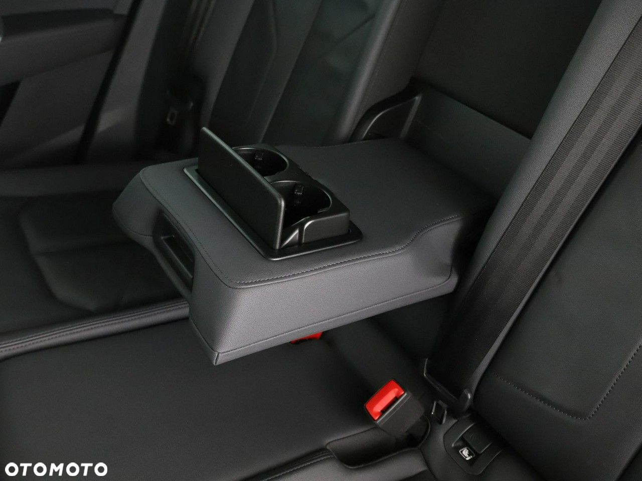 Audi Q3 35 TFSI S tronic - 32
