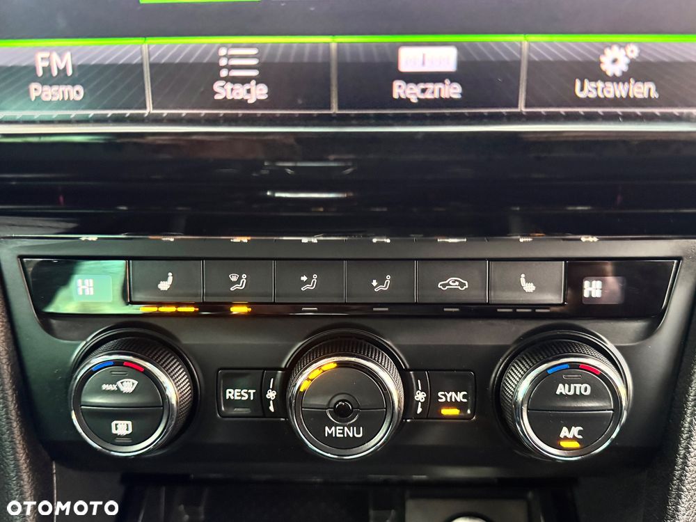 Skoda Superb 2.0 TDI DSG Premium Edition - 39