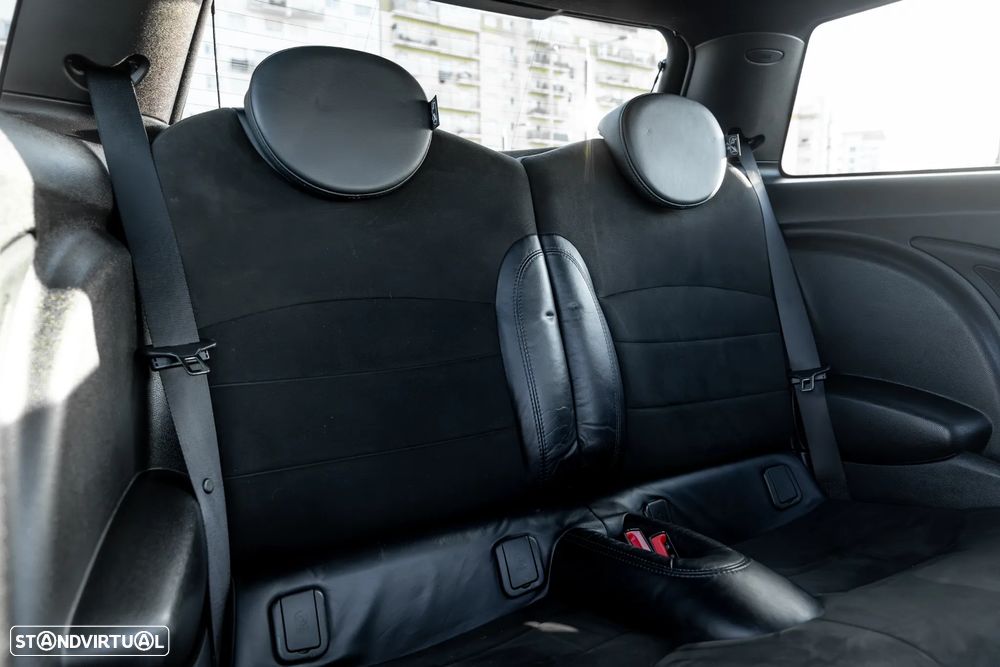 MINI 3 Portas John Cooper Works - 26