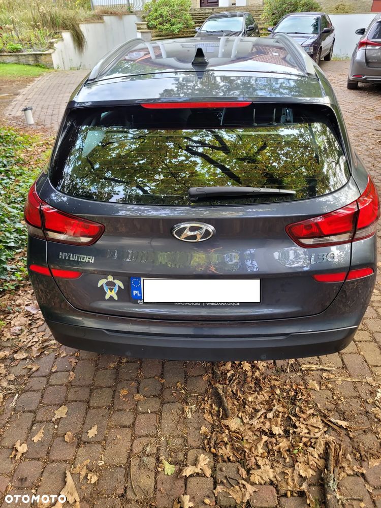 Hyundai i30 1.6 D Classic + DCT - 8