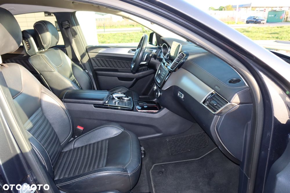 Mercedes-Benz GLE 350 d 4Matic 9G-TRONIC AMG Line - 8
