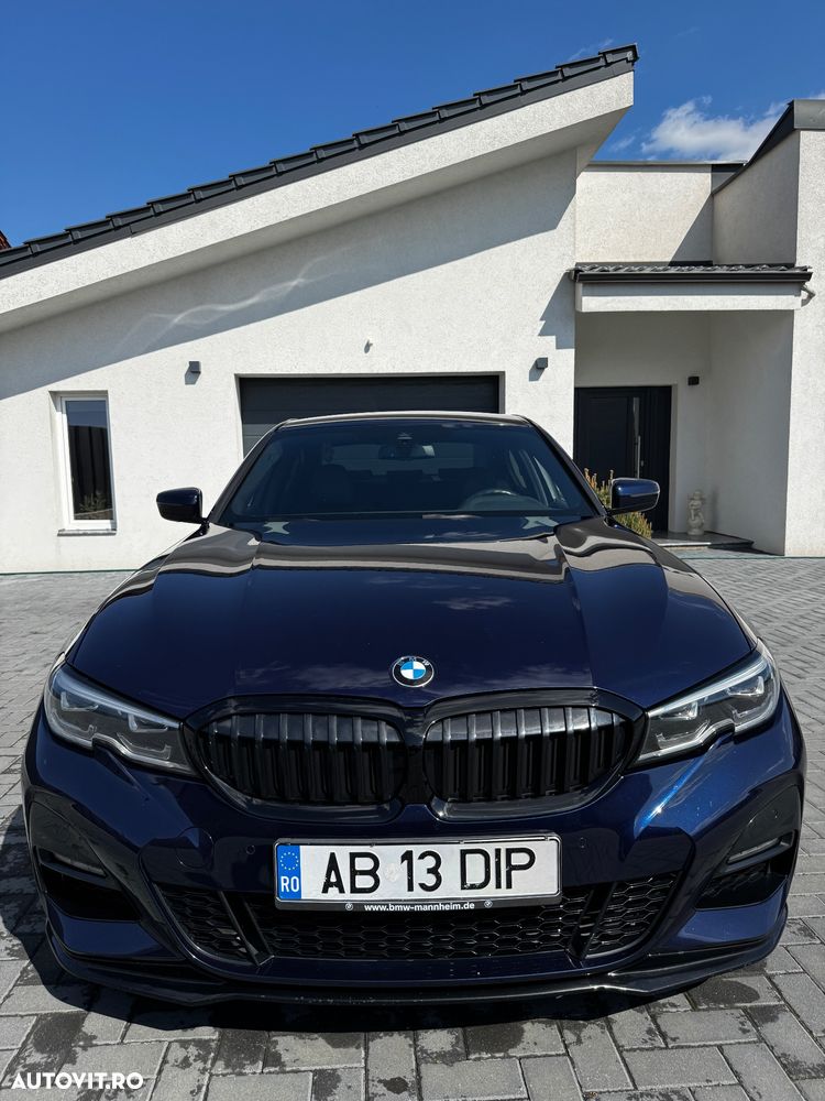 BMW Seria 3 330i xDrive Aut. M Sport - 3