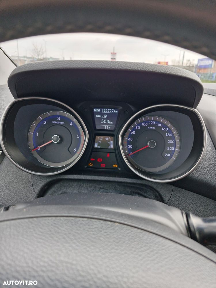 Hyundai i30 1.6 CRDI Premium - 6