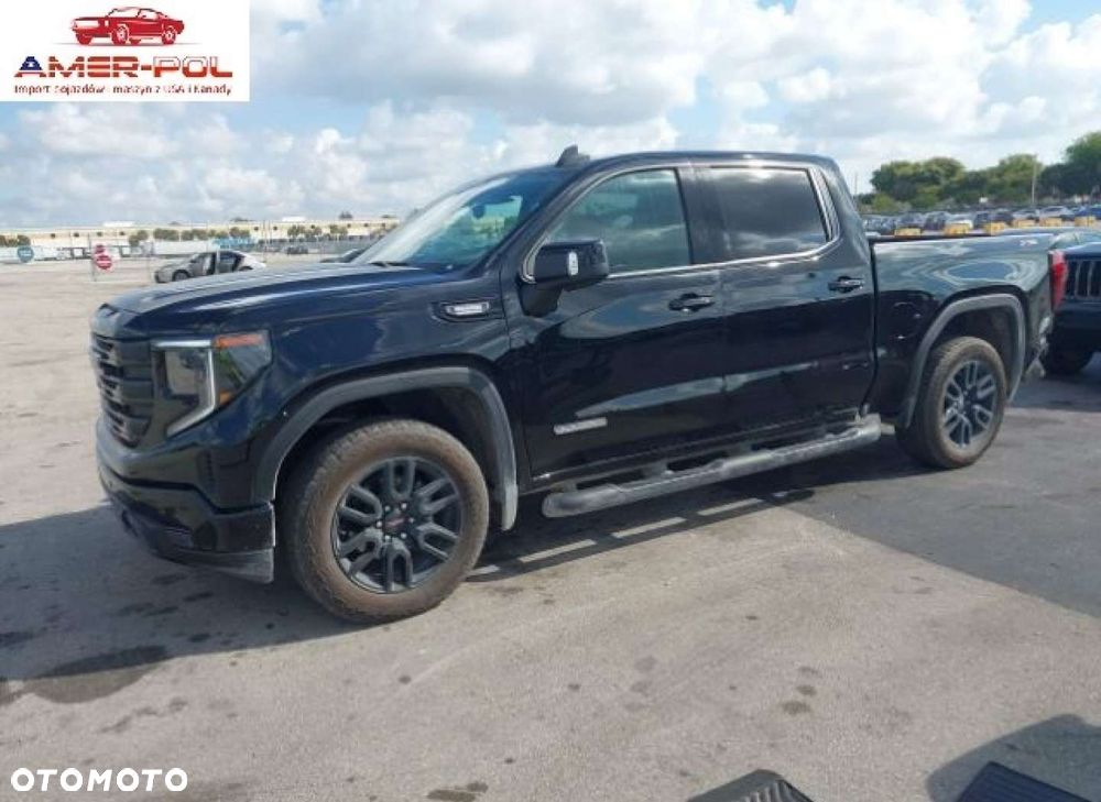 GMC Sierra - 1