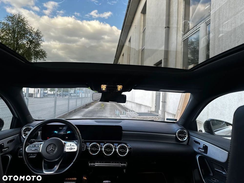 Mercedes-Benz Klasa A 180 Edition 1 7G-DCT - 18