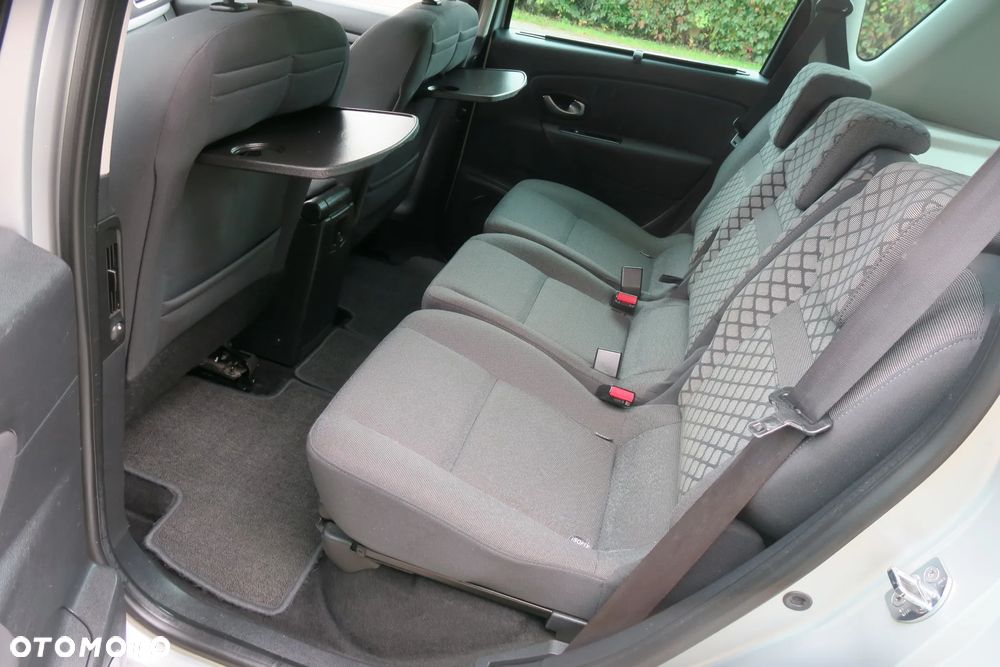 Renault Scenic 1.6 16V 110 TomTom Edition - 7