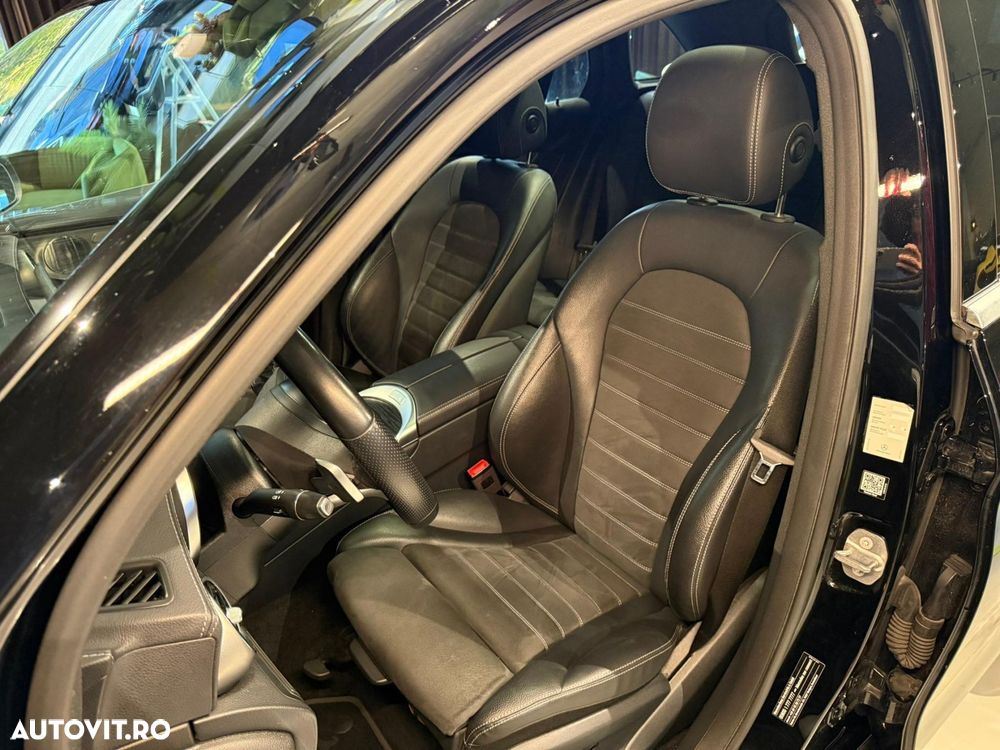 Mercedes-Benz GLC 300 d 4Matic 9G-TRONIC AMG Line - 15