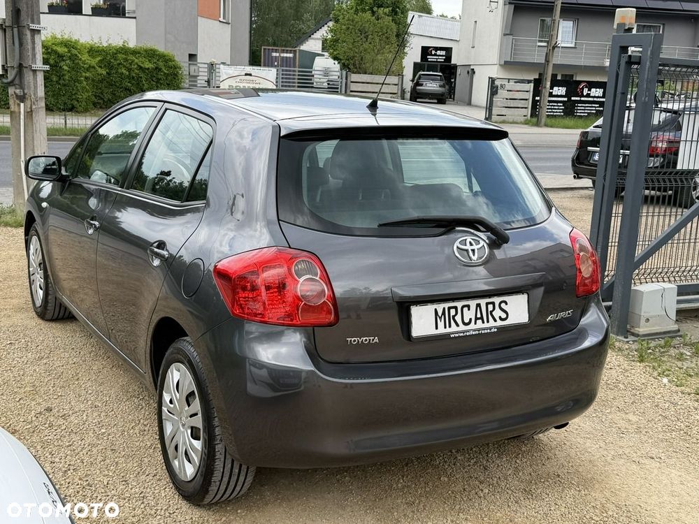 Toyota Auris - 7