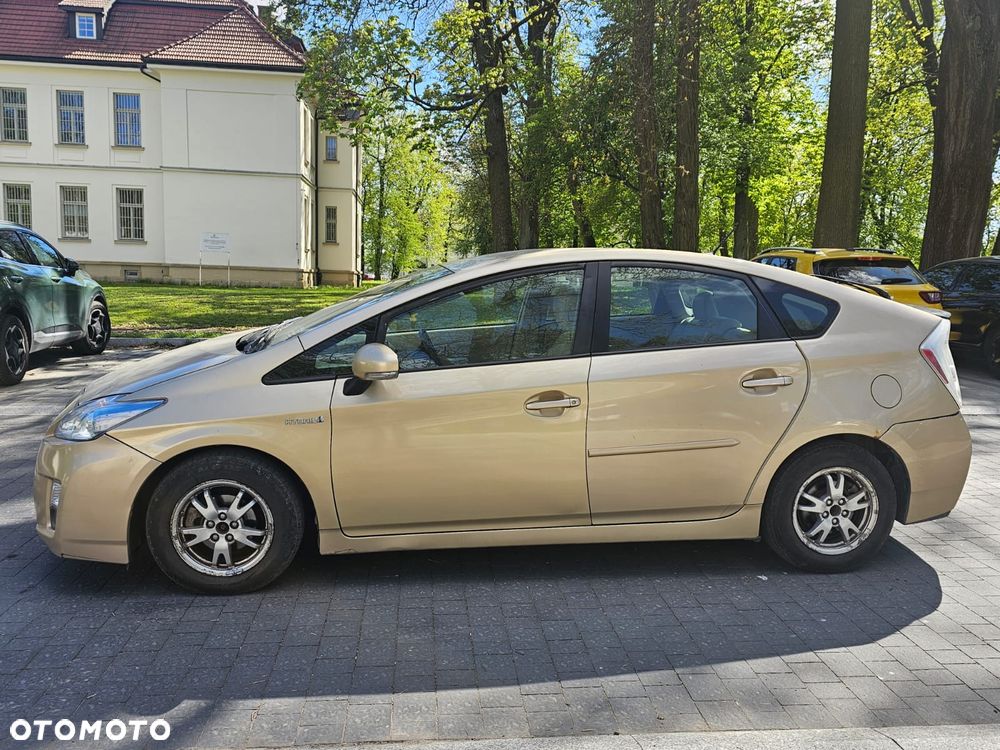 Toyota Prius 1.5 VVT-i Sol - 4