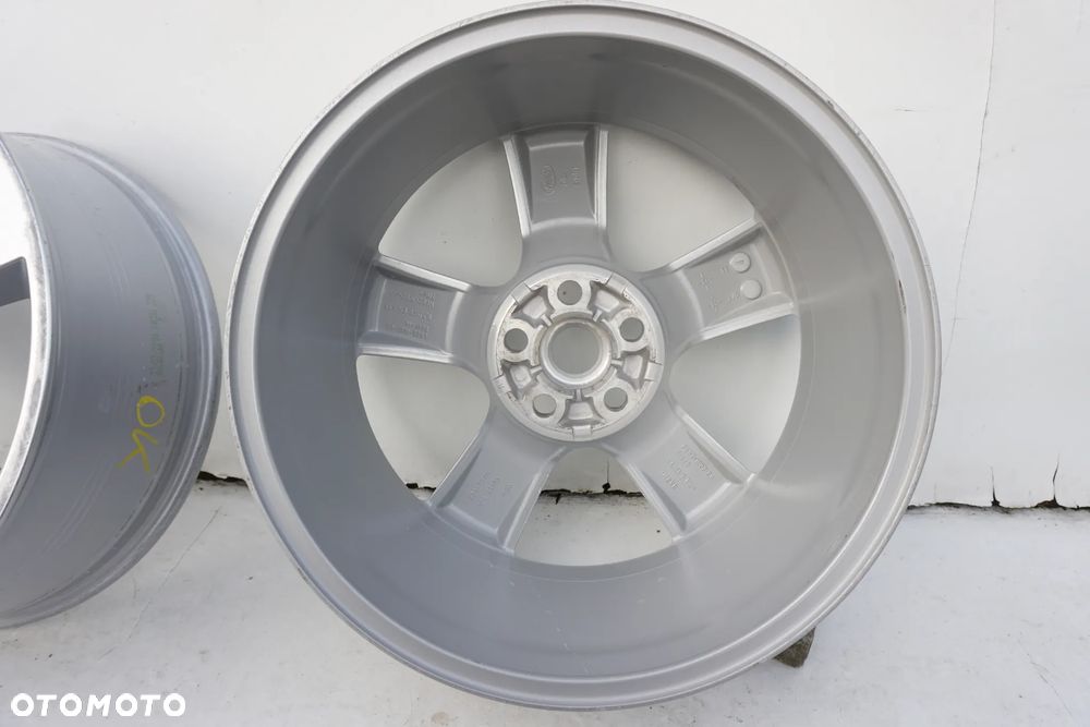 Land Rover 5x120 20 8,5J et41,5  2szt - 4