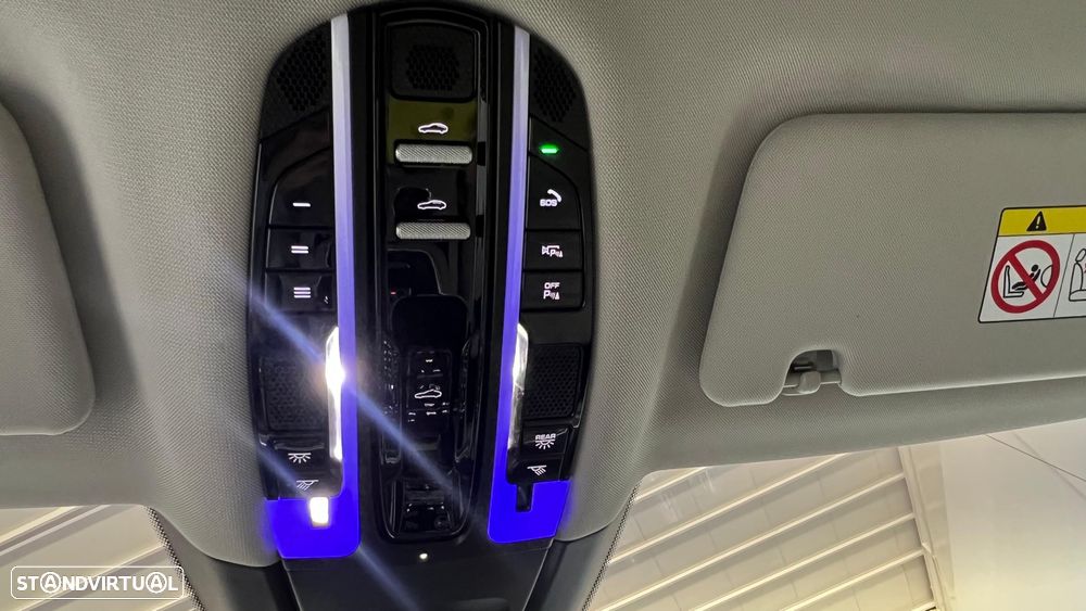 Porsche Panamera 4 E-Hybrid Platinum Edition - 21