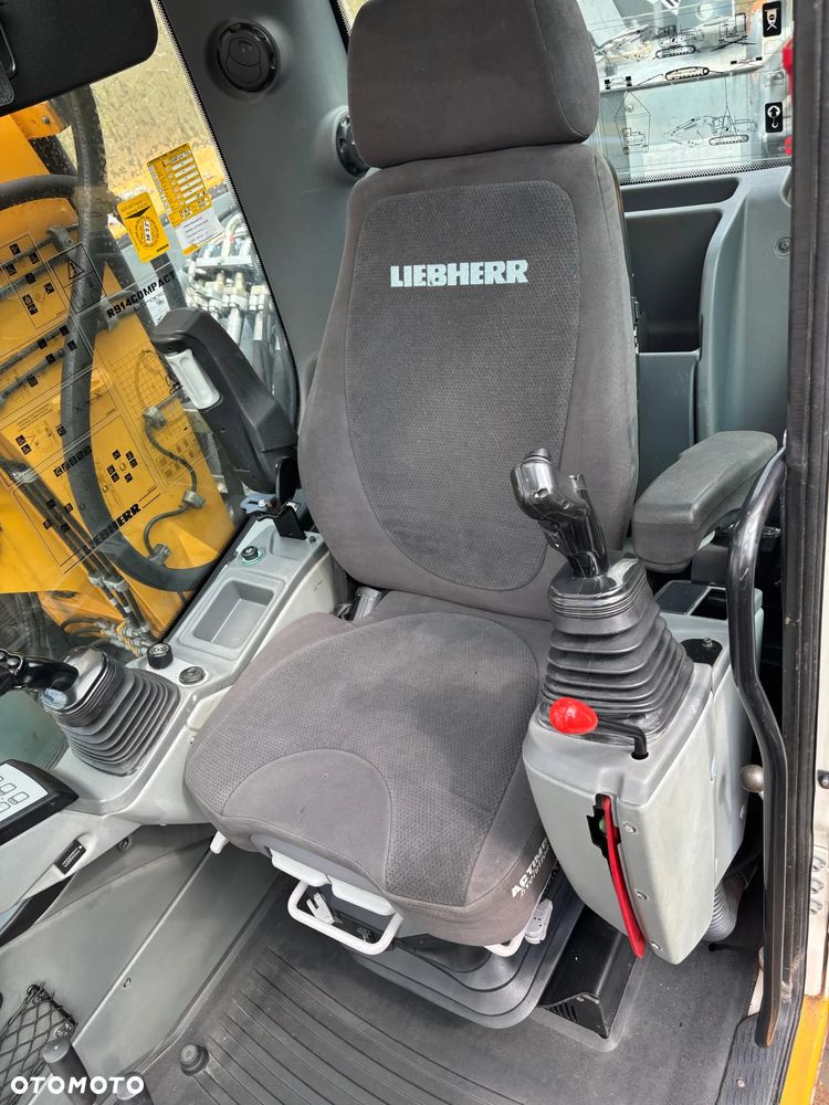 Liebherr R 914 Compact - 20