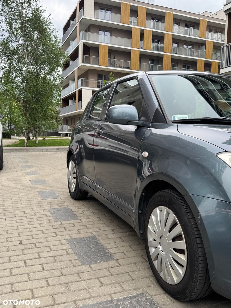 Suzuki Swift 1.3 GS / Premium - 10