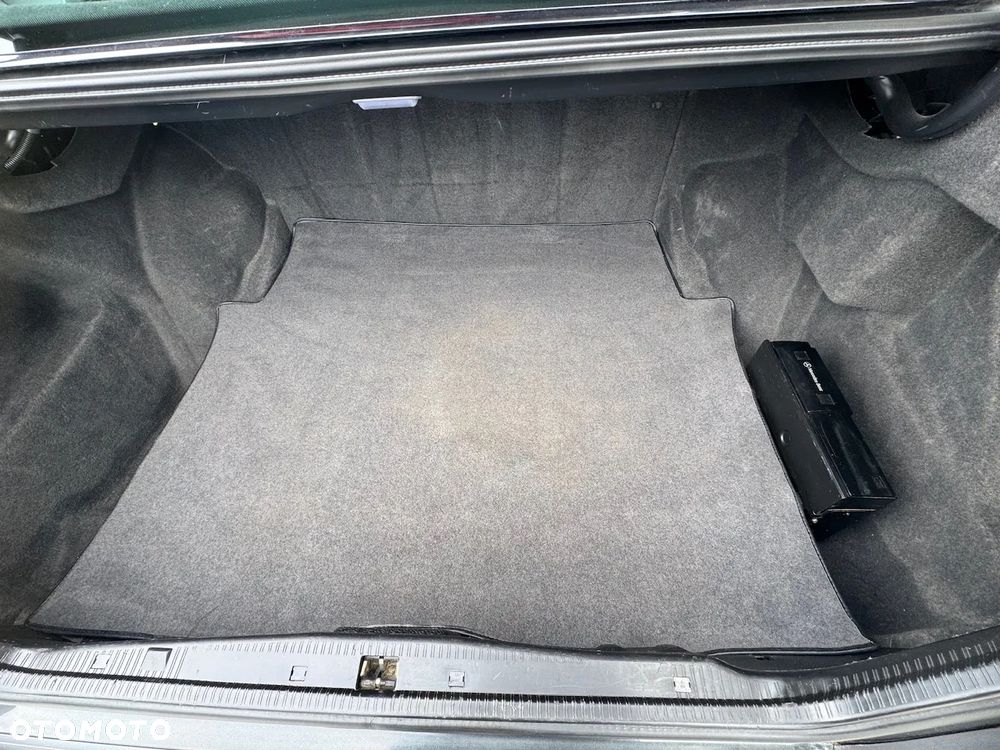 Mercedes-Benz W124 (1984-1993) - 39