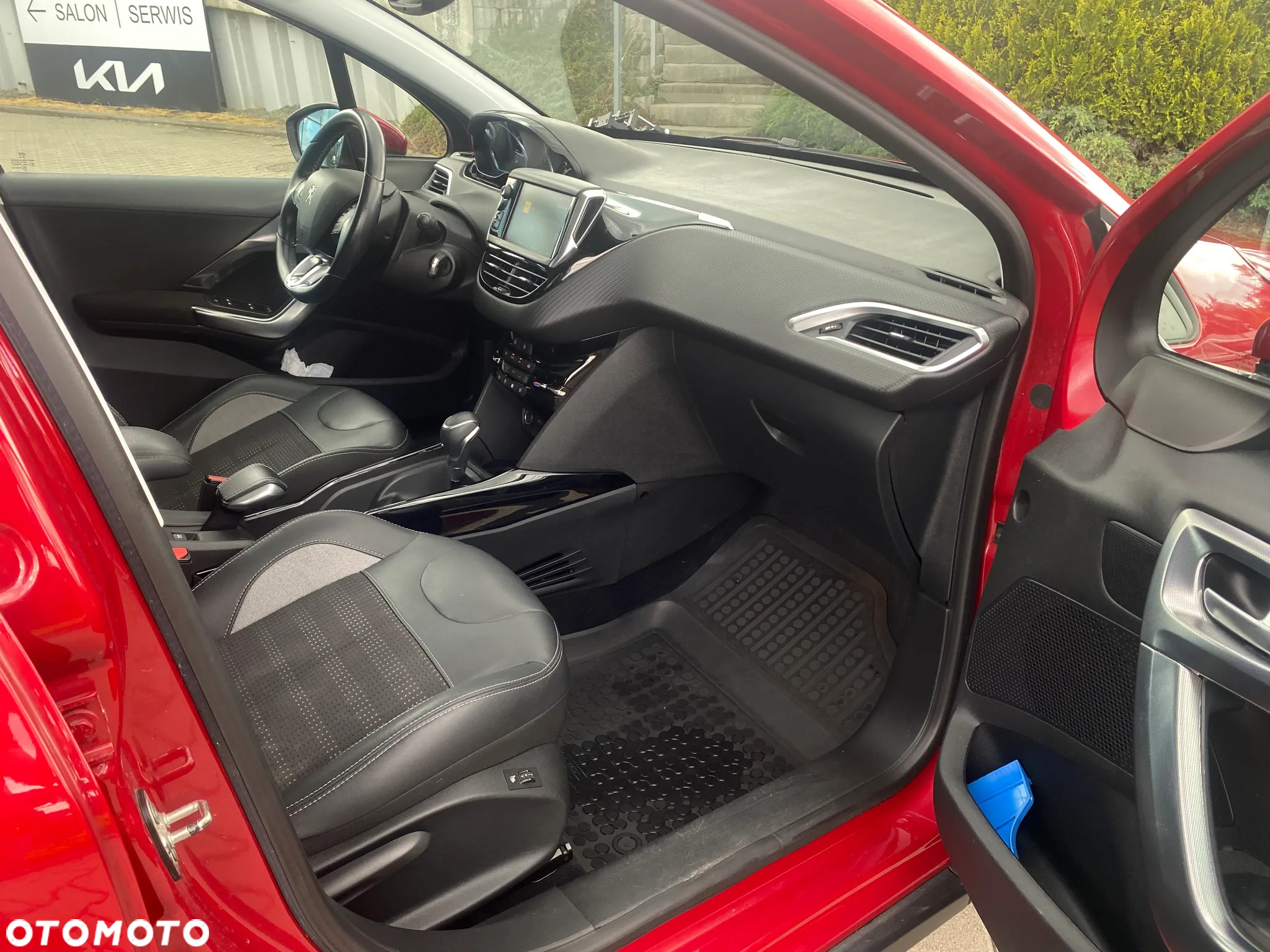 Peugeot 2008 1.2 Pure Tech Allure S&S EAT6 - 16