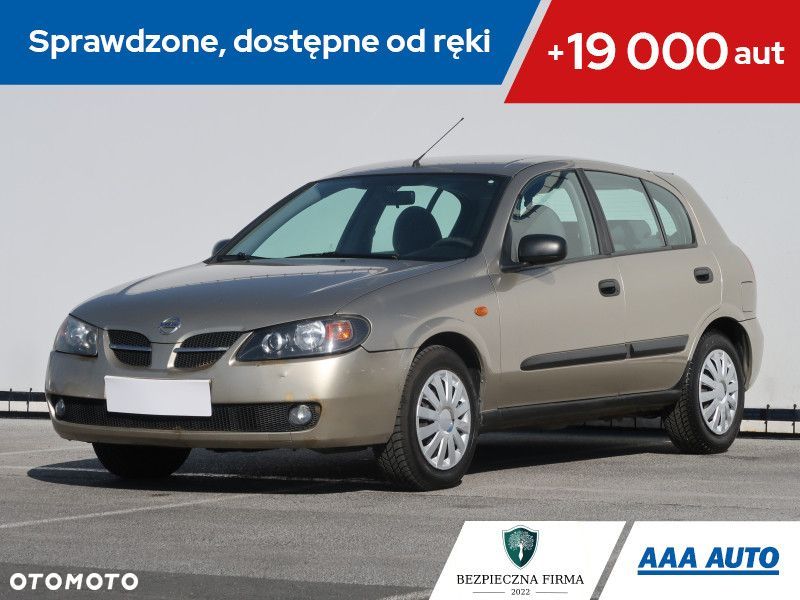 Nissan Almera