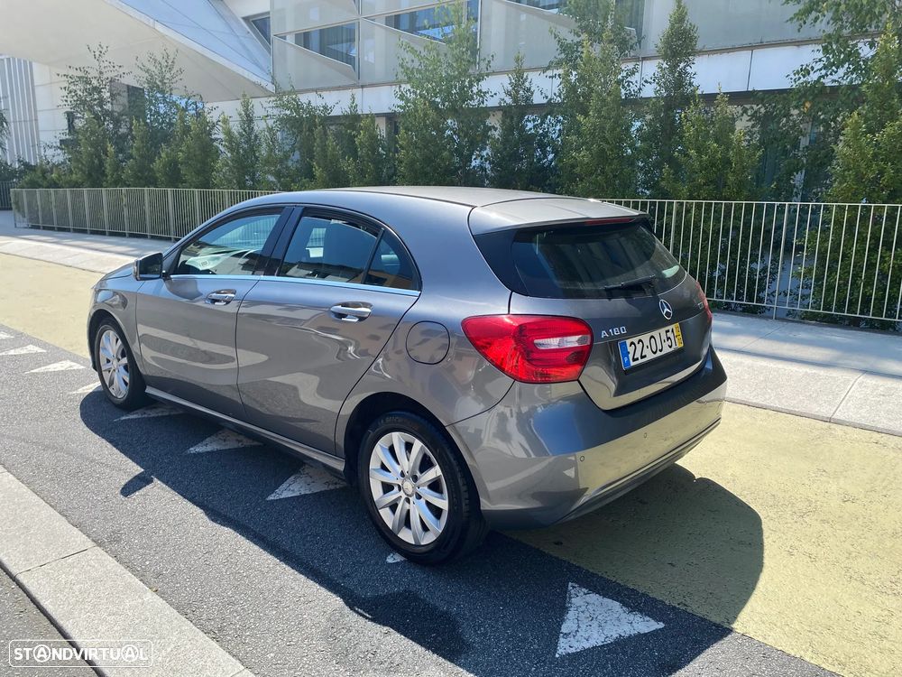 Mercedes-Benz A 180 CDI (BlueEFFICIENCY) - 3