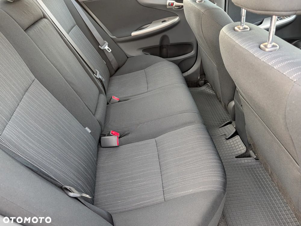 Toyota Corolla 1.6 Luna - 16