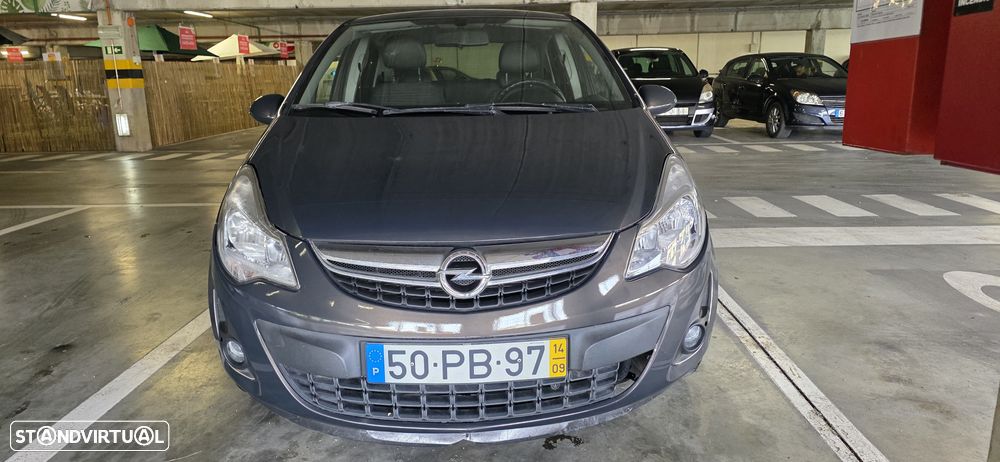 Opel Corsa 1.2 Cosmo - 1
