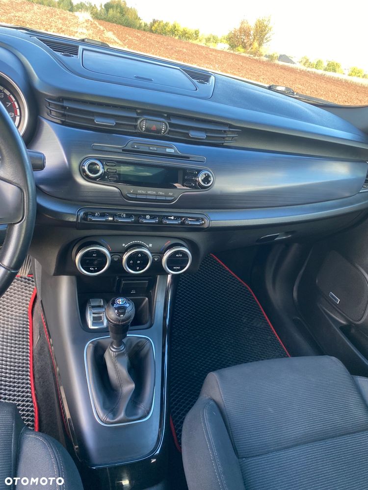 Alfa Romeo Giulietta - 36