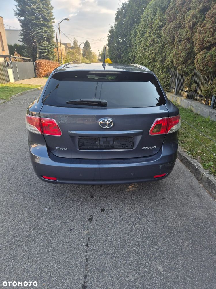 Toyota Avensis 2.2 D-4D Business Edition - 3