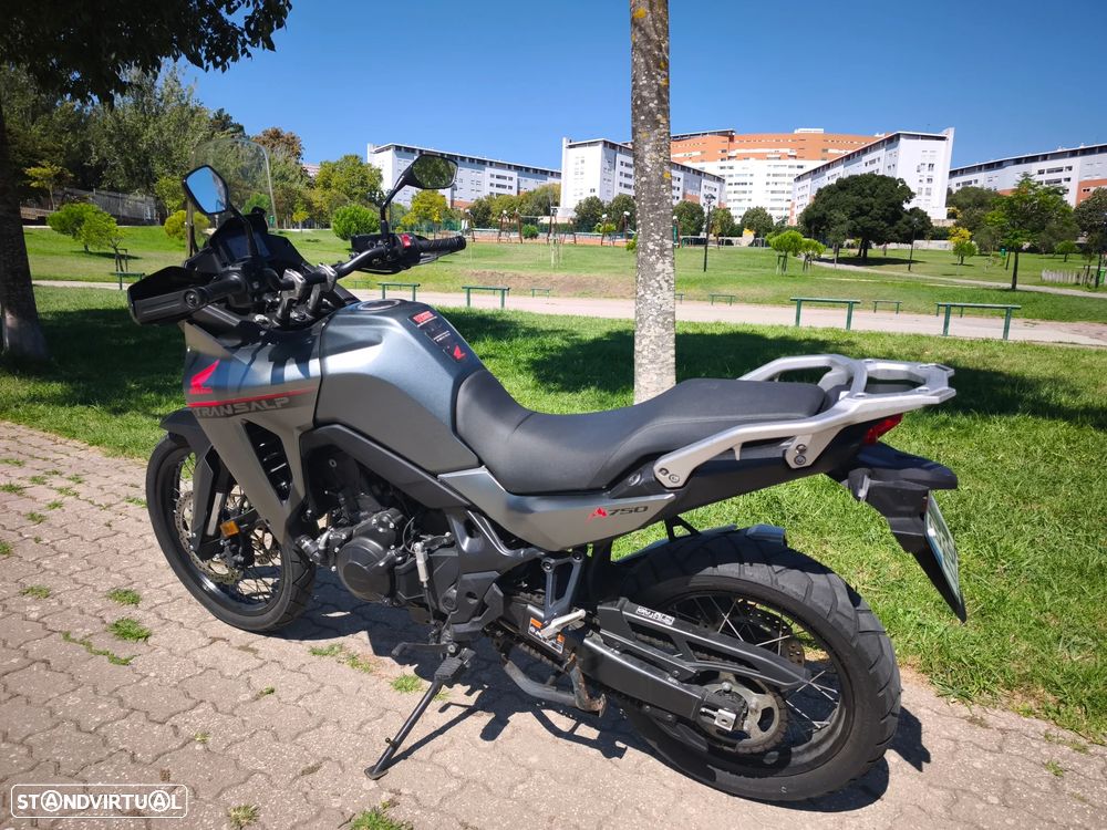 Honda Transalp 750 - 2