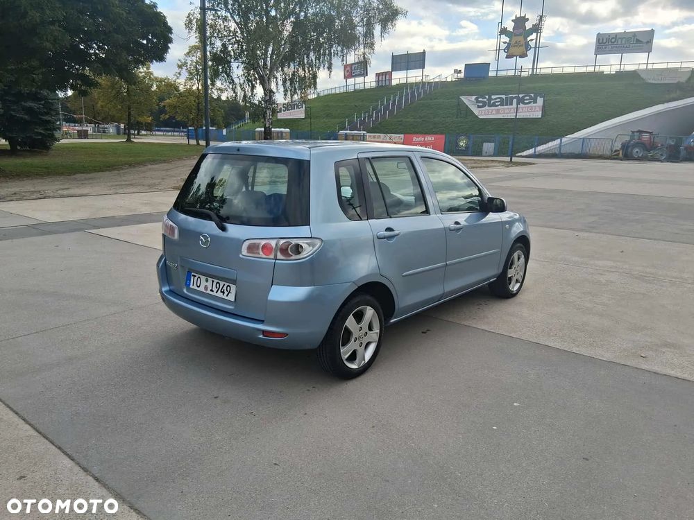 Mazda 2 - 6