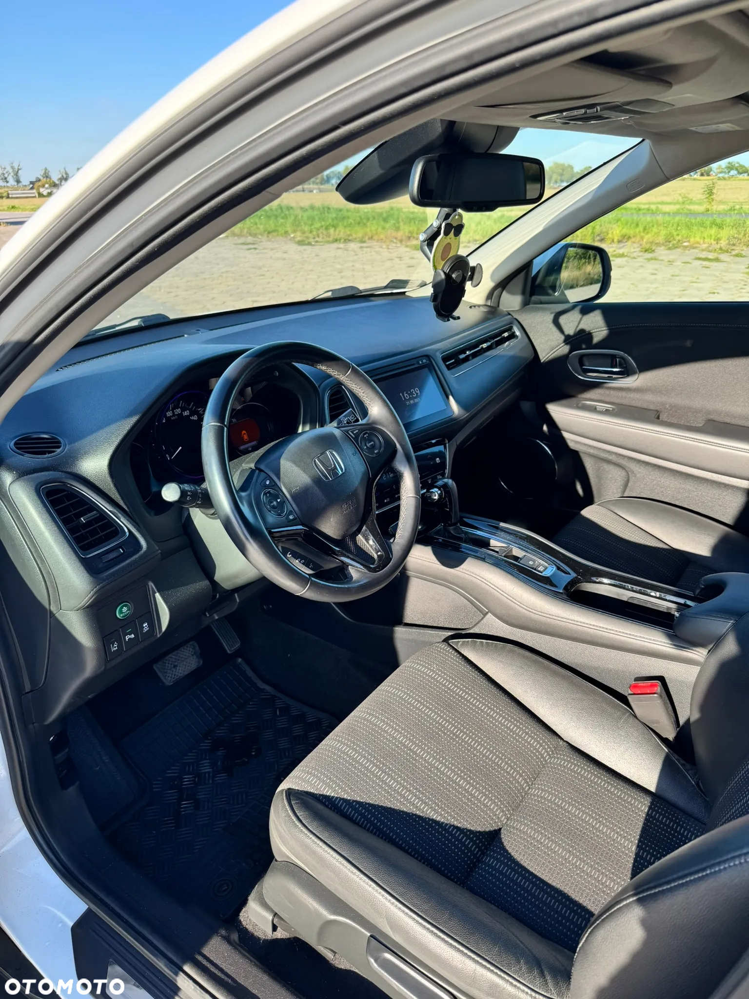 Honda HR-V 1.5 Executive (ADAS) CVT - 14
