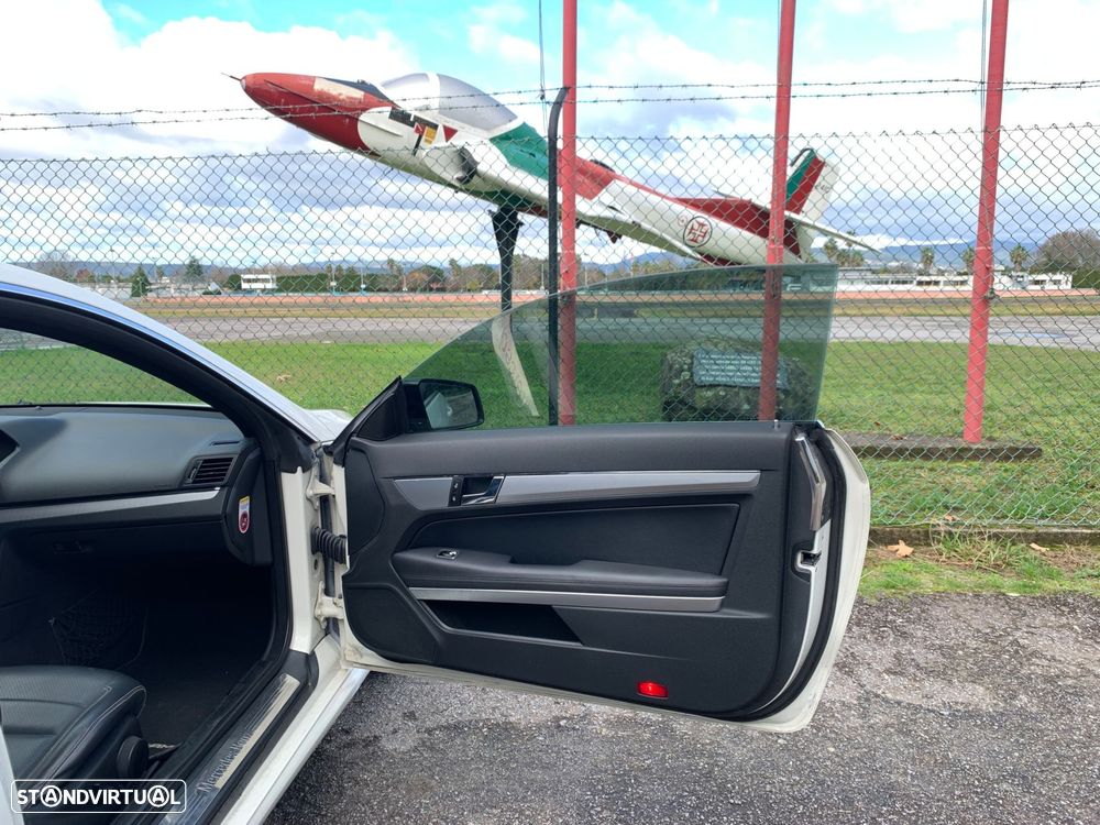 Mercedes-Benz E 220 CDi Avantgarde BlueEfficiency - 52