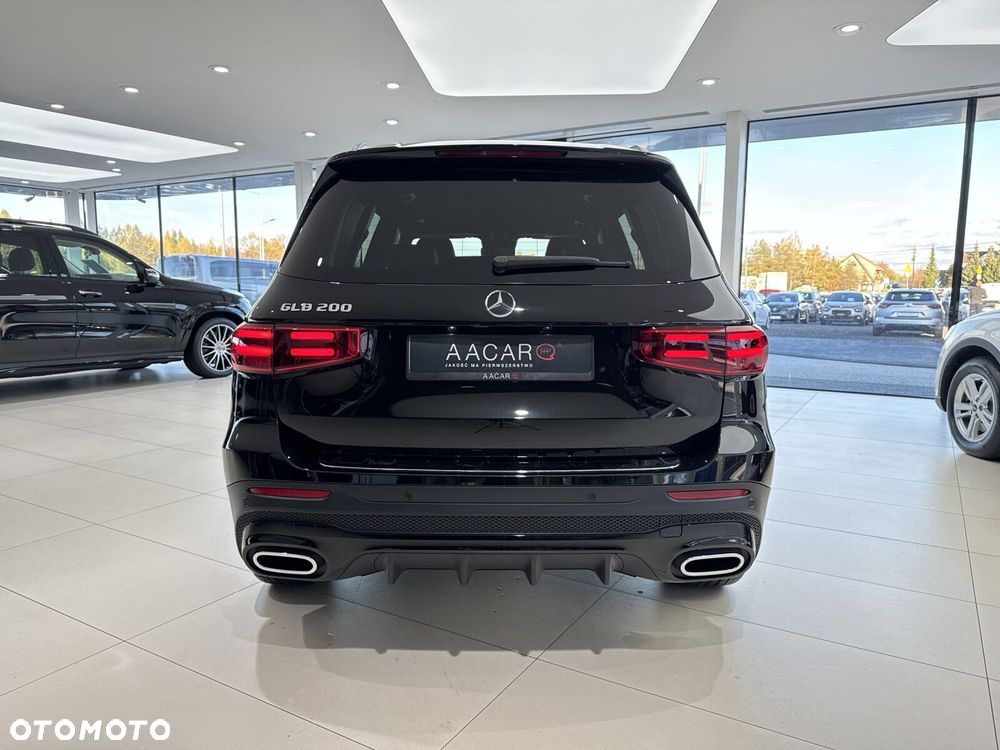 Mercedes-Benz GLB 200 AMG Line 7G-DCT - 4