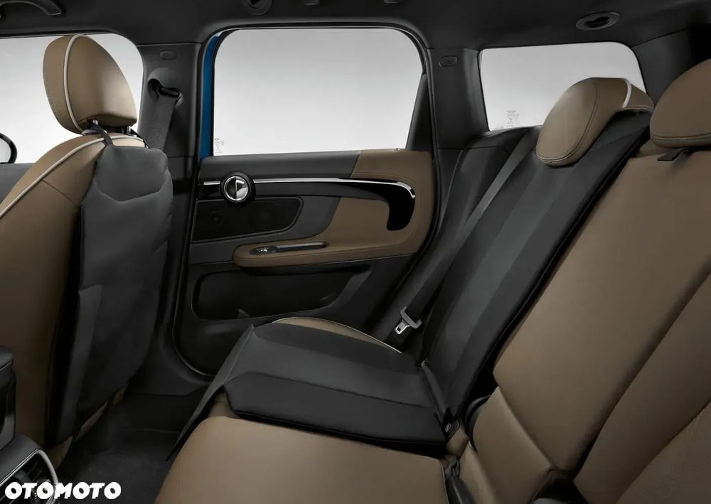 Osłona oparcia fotela i podkładka pod fotelik dziecięcy Komplet BMW 82122448367 - 1