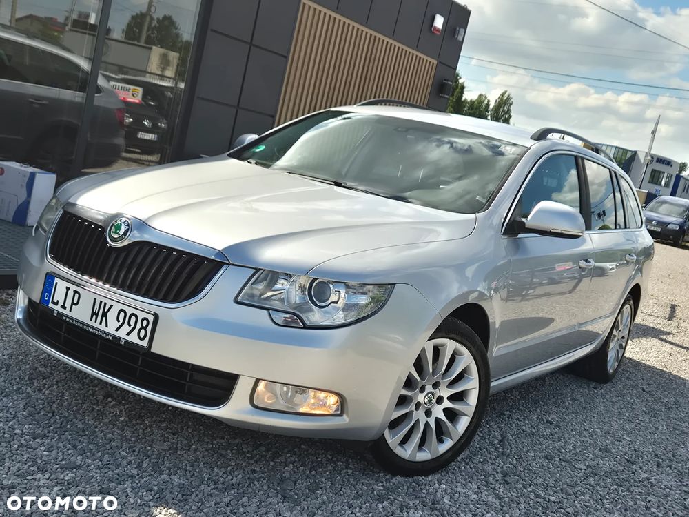 Skoda Superb 2.0 TDI DSG Exclusive - 2