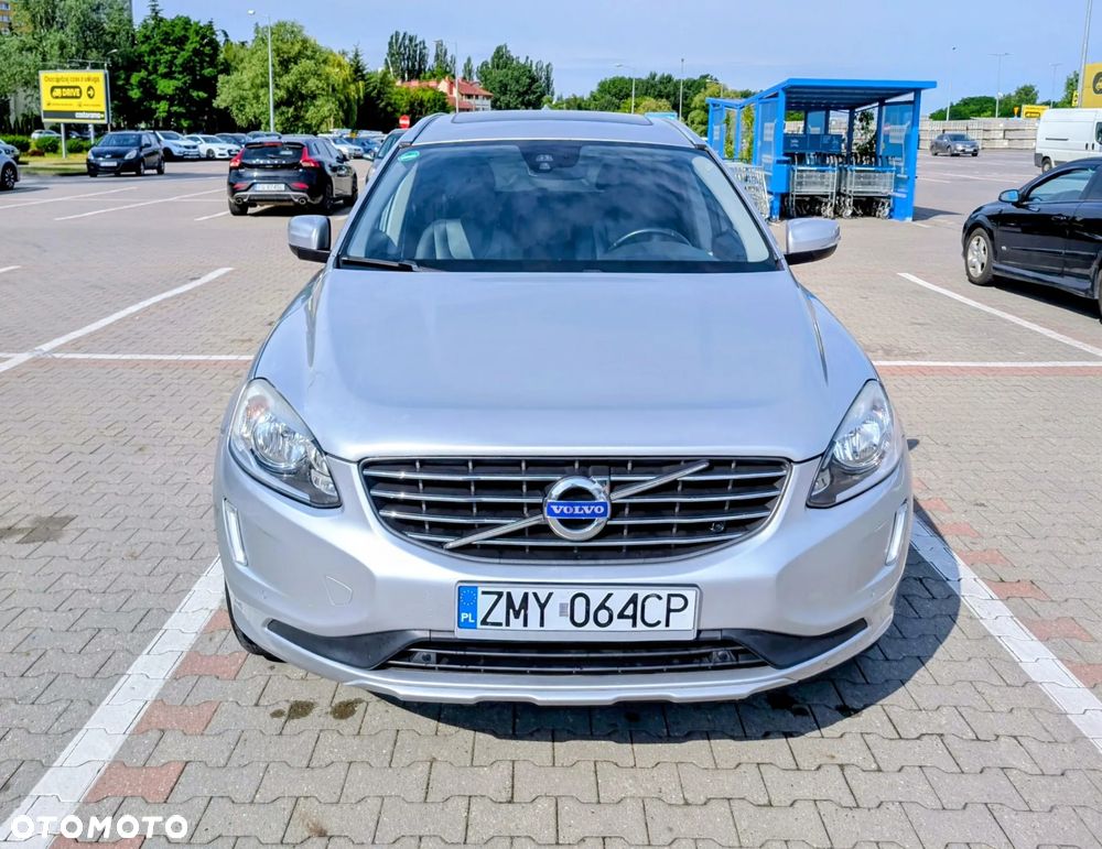 Volvo XC 60 T5 Drive-E Ocean Race - 6