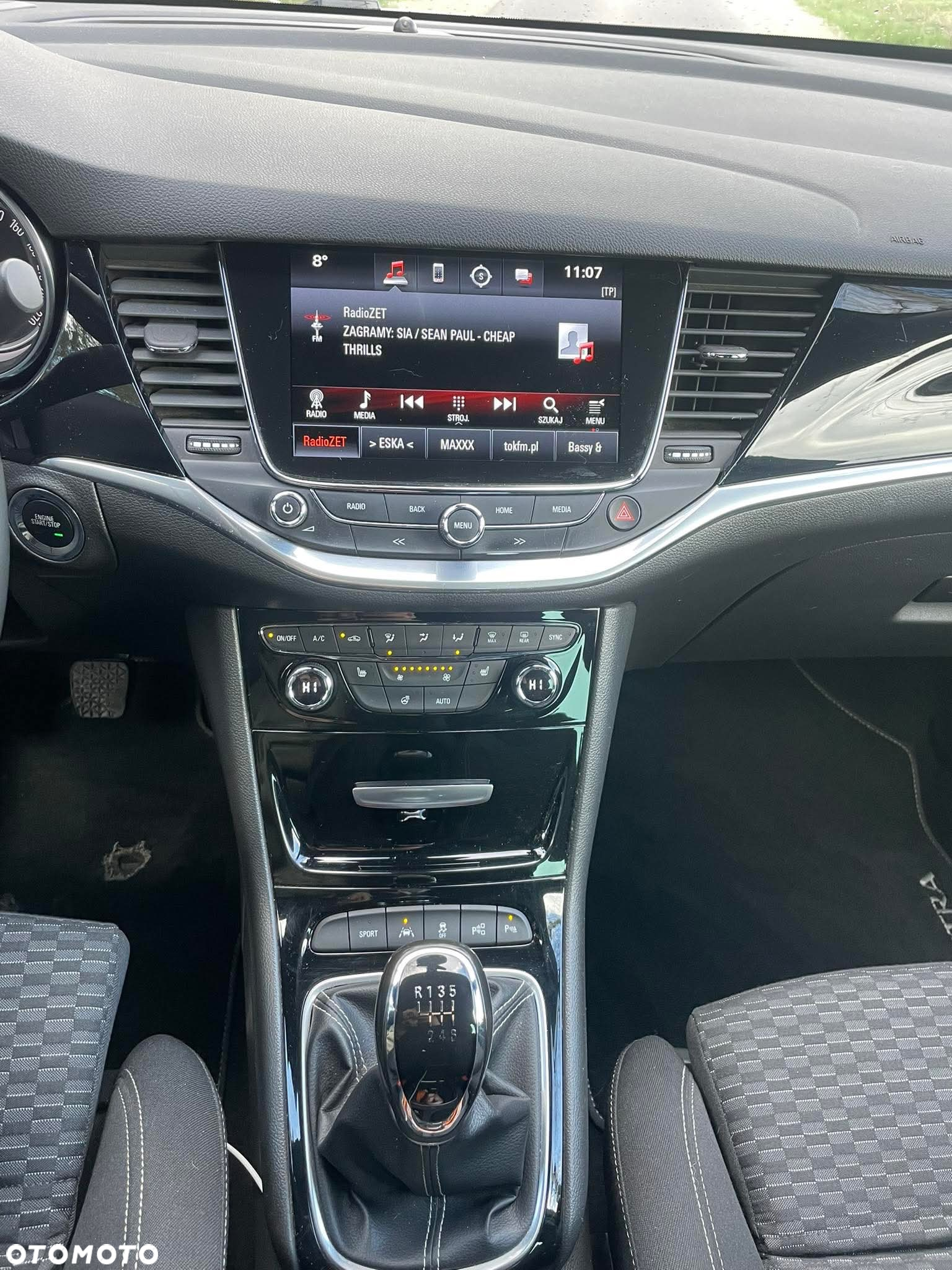 Opel Astra 1.6 D (CDTI) Dynamic - 11