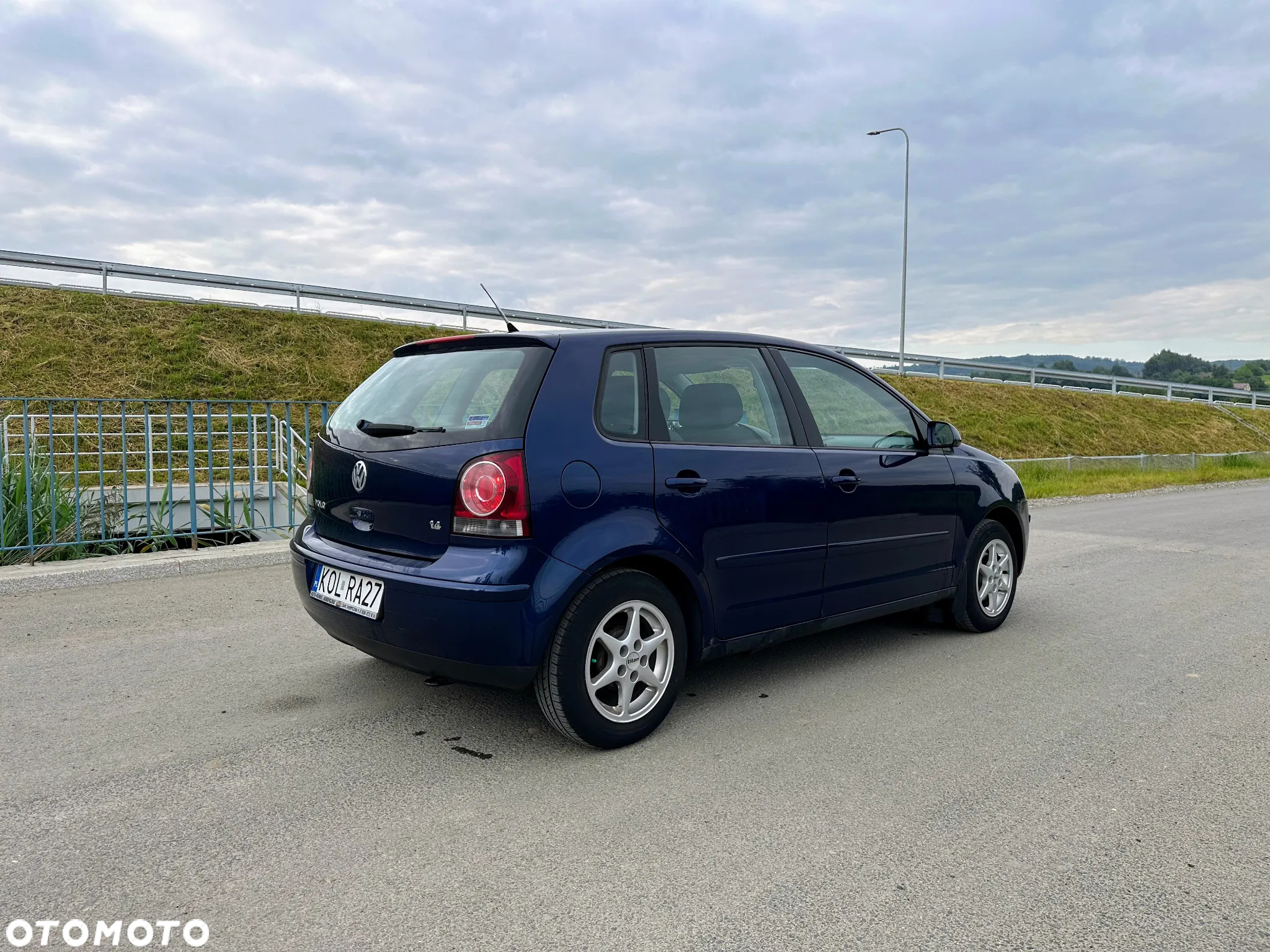 Volkswagen Polo 1.4 16V Comfortline - 7