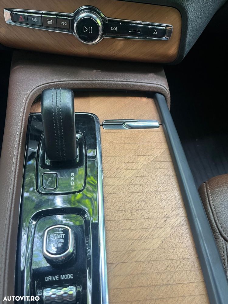 Volvo XC 90 B5 MHEV AWD 7 locuri Momentum Pro - 5