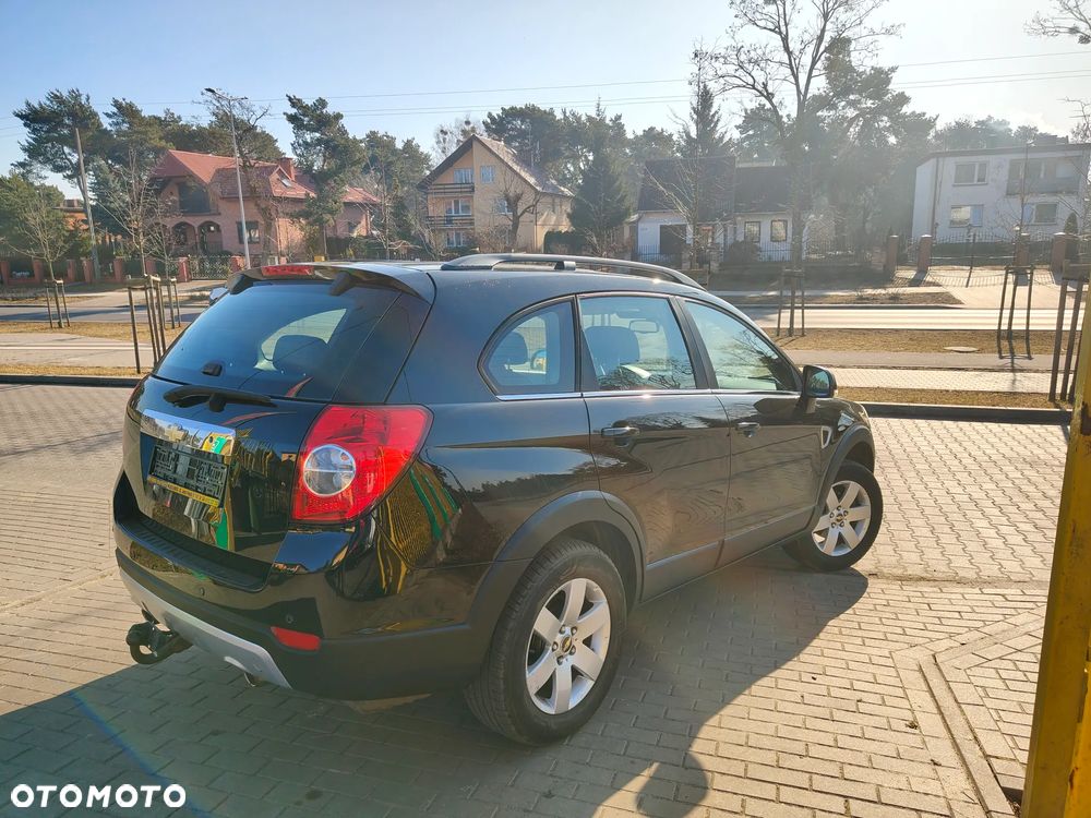 Chevrolet Captiva 2.4 4WD 7 Sitzer LT - 8